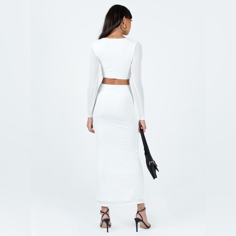 Princess Polly long sleeve cut out open back maxi dress nwot - Picture 3 of 4